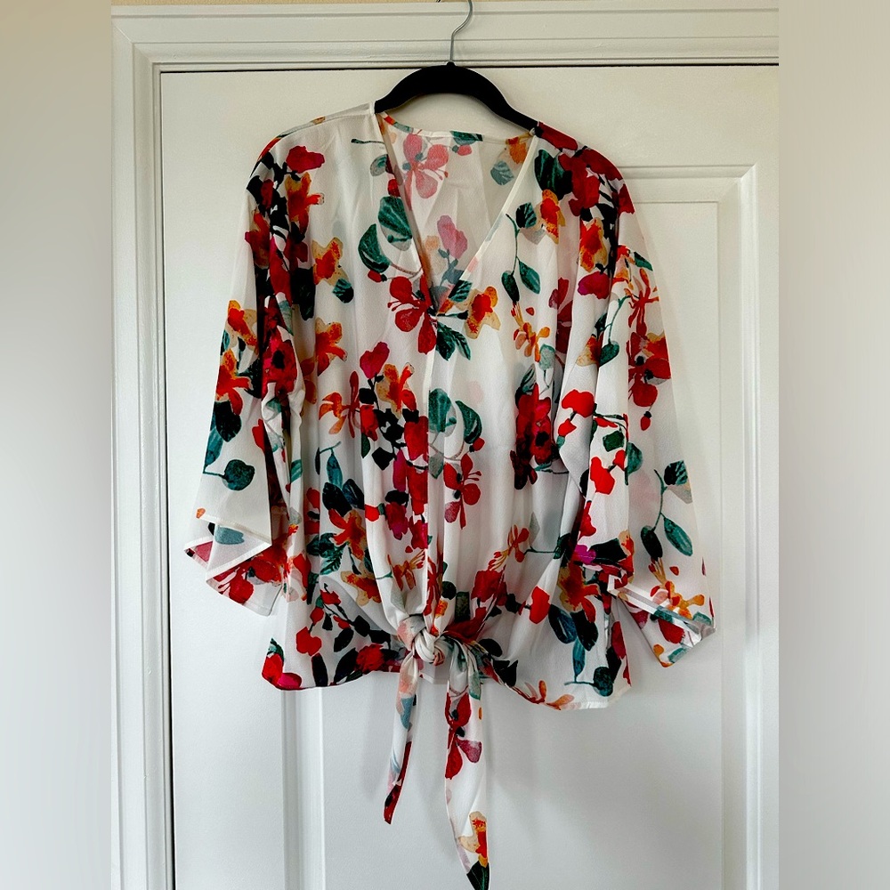 Floral flows blouse tie front